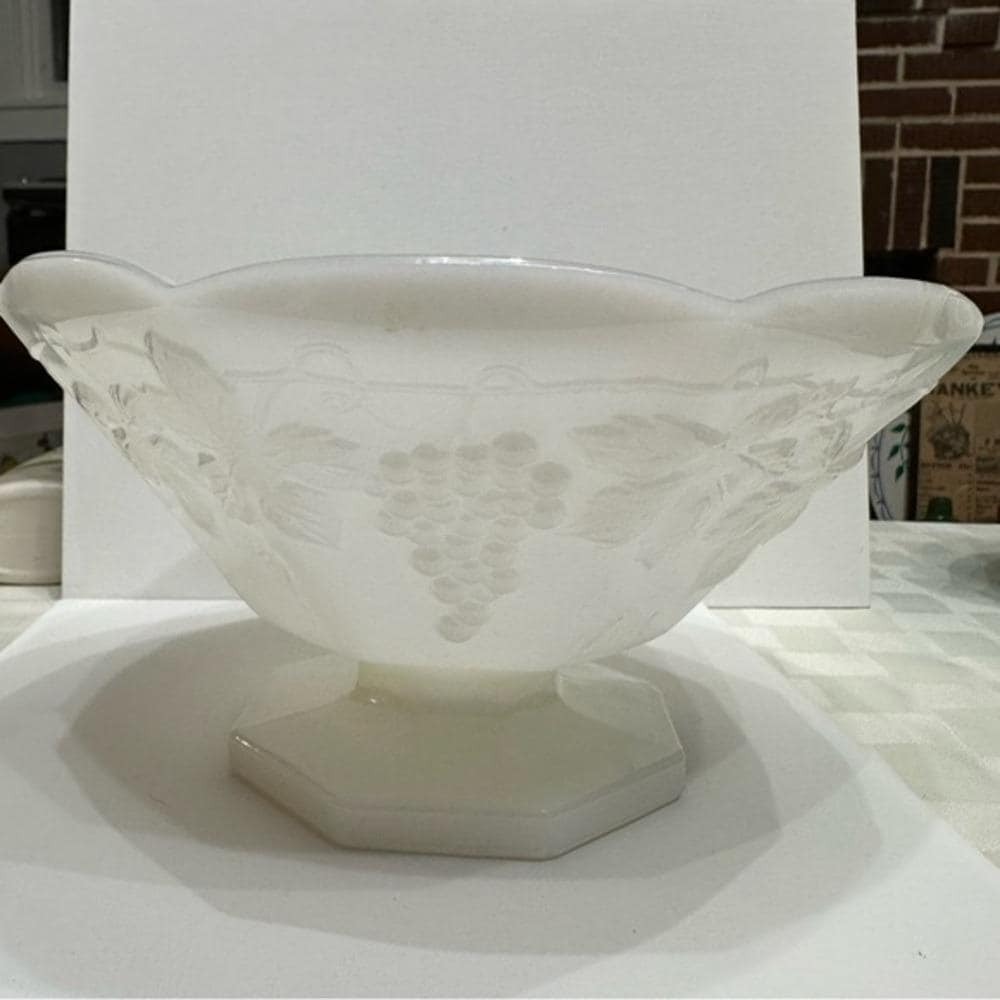 Vintage‎ anchor hocking pedestal fruit bowl